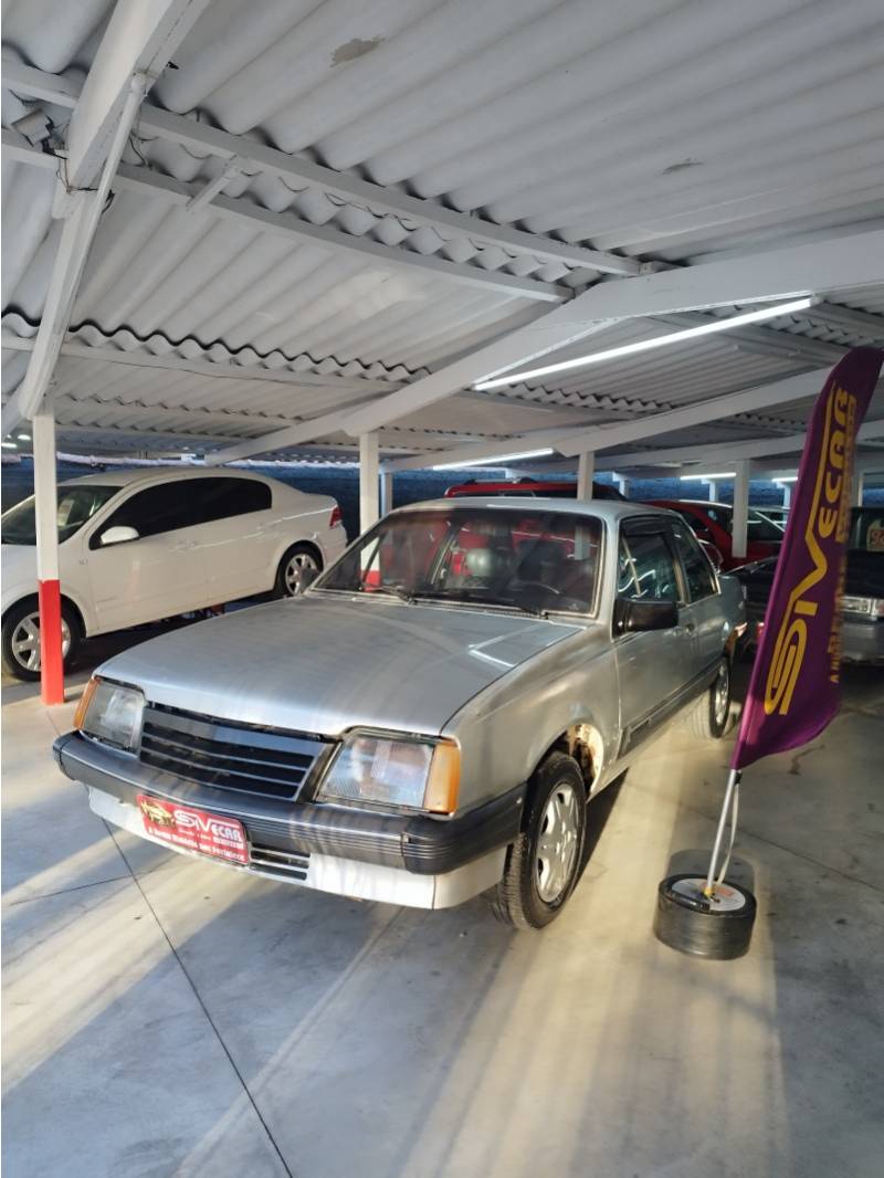 CHEVROLET - MONZA - 1987/1987 - Cinza - R$ 6.900,00