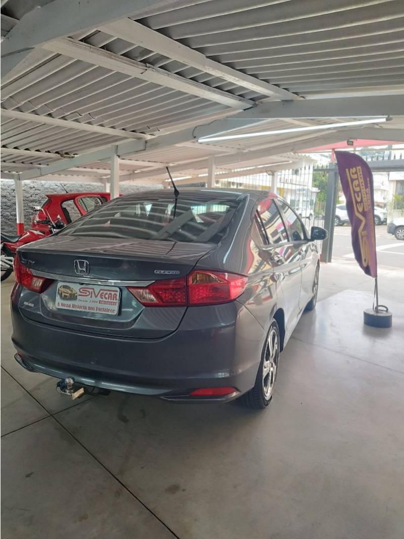 HONDA - CITY - 2015/2015 - Cinza - R$ 58.000,00