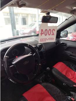 FORD - ECOSPORT - 2004/2004 - Vermelha - R$ 28.900,00
