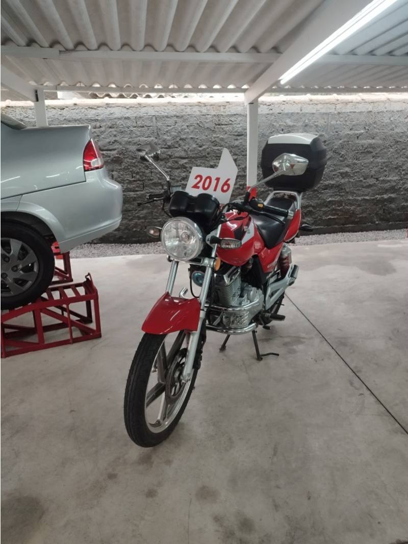SUZUKI - GSR - 2015/2016 - Vermelha - R$ 9.800,00