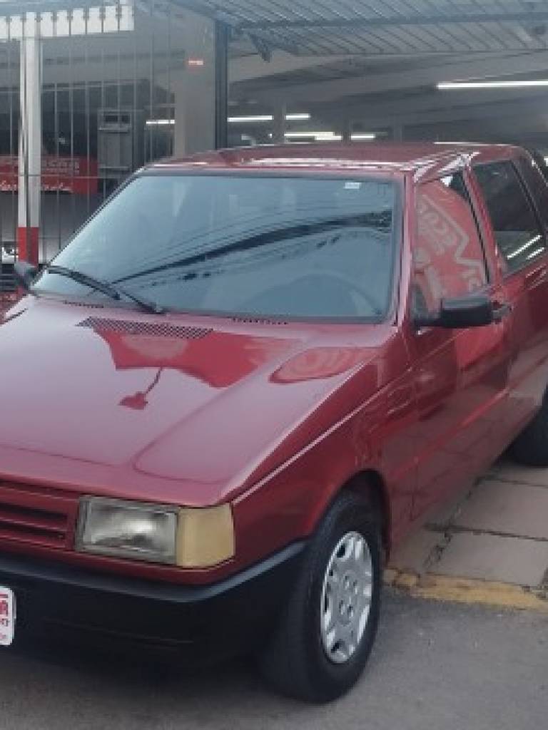 FIAT - UNO - 1994/1994 - Vermelha - R$ 9.900,00