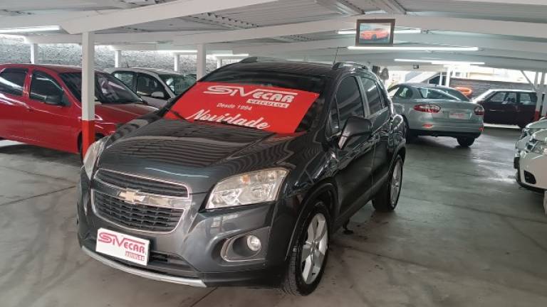 CHEVROLET - TRACKER - 2014/2014 - Cinza - R$ 72.900,00